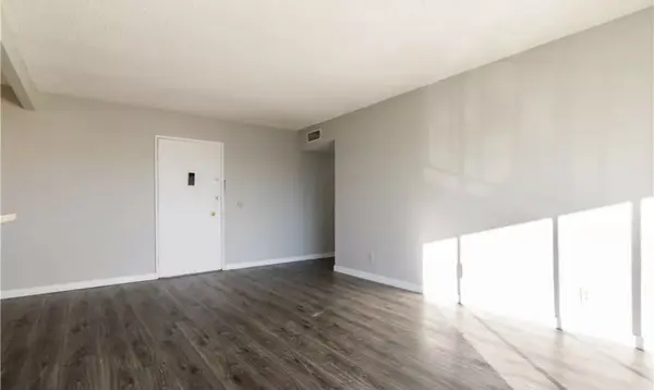 1405 Vegas Valley Dr #306, Las Vegas, NV 89169