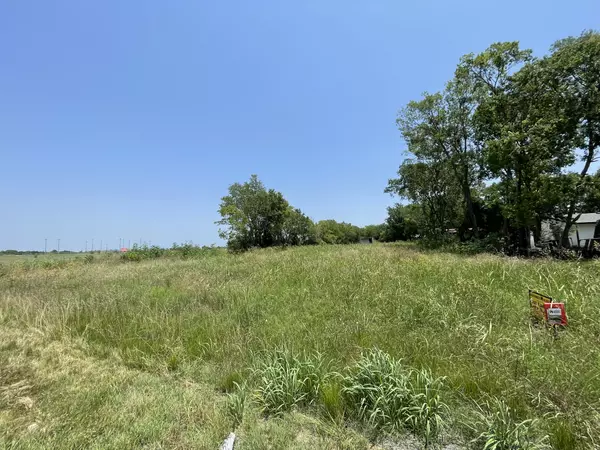 Kaufman, TX 75142,404 N Alton St
