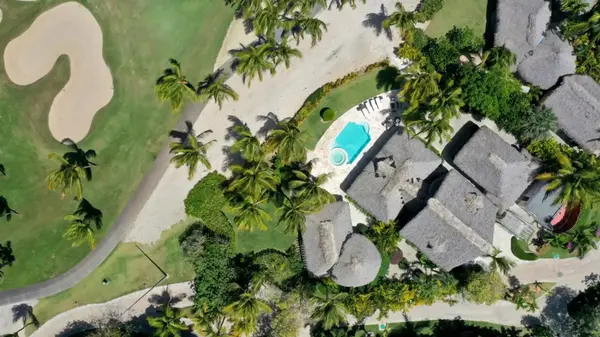 Caleton Beach Club