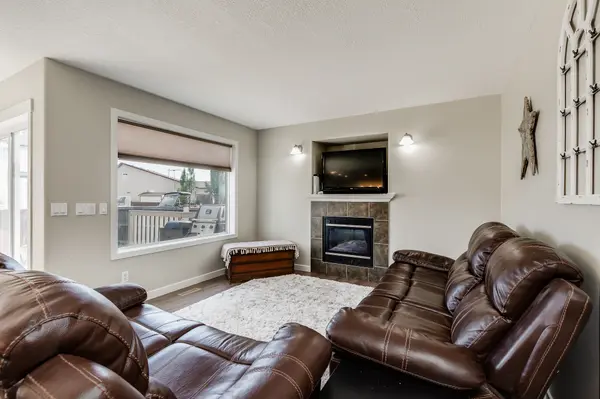 1310 Smith Ave, Crossfield, AB T0M OSO