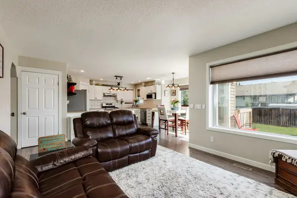 1310 Smith Ave, Crossfield, AB T0M OSO