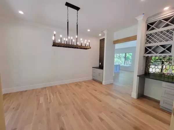 1910 Fairway Cir NE Brookhaven, GA 30319