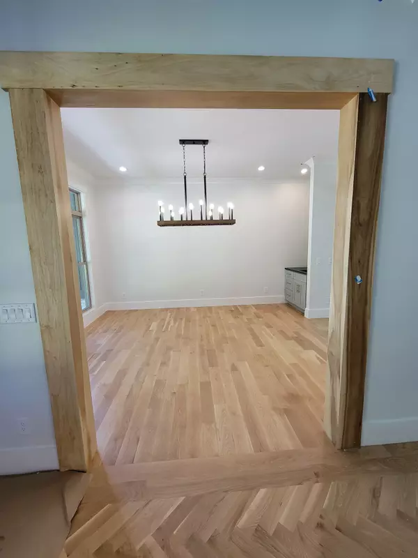 1910 Fairway Cir NE Brookhaven, GA 30319