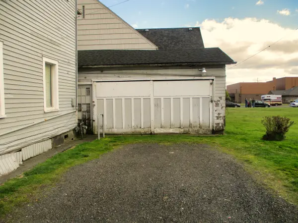 205 N L St, Aberdeen, WA 98520
