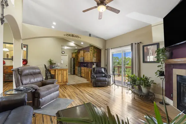 1170 Hampton Rd, Reeds Spring, MO 65737
