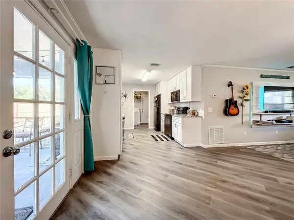 1240 Allendale Dr, Oviedo, FL 32765