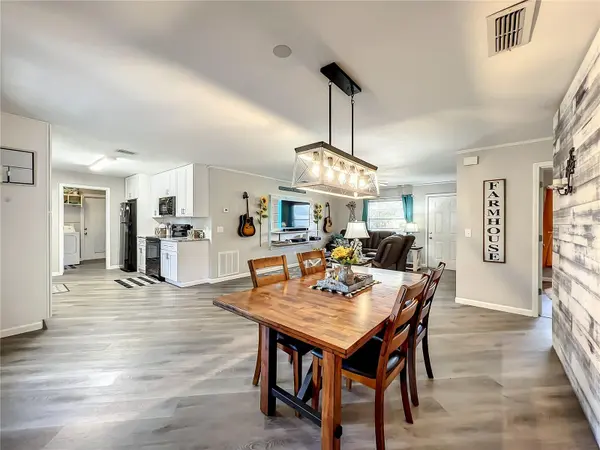 1240 Allendale Dr, Oviedo, FL 32765