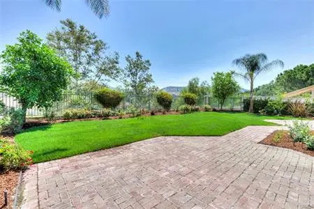 30 Thorn Oak, Rancho Santa Margarita, CA 92679