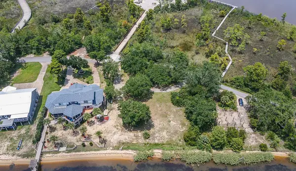 3759 Mackey Cove Dr, Pensacola, FL 32514
