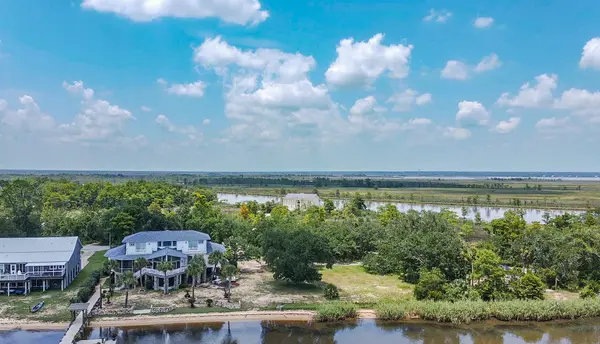 3759 Mackey Cove Dr, Pensacola, FL 32514