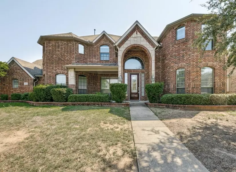 1608 Stray Horn Dr, Desoto, TX 75115