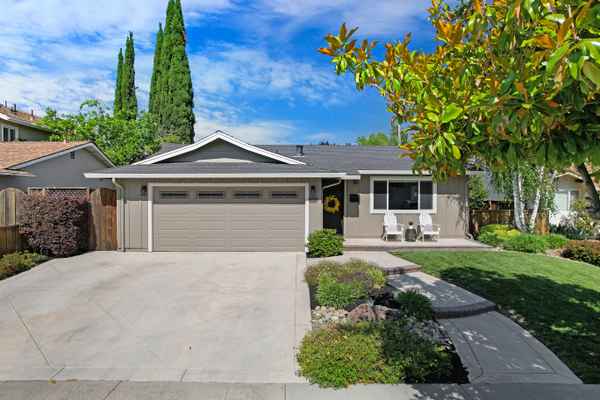 5695 Lilac Blossom Ln, San Jose, CA 95124