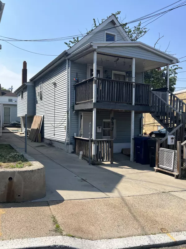 853 Kreil St, Perth Amboy, NJ 08861