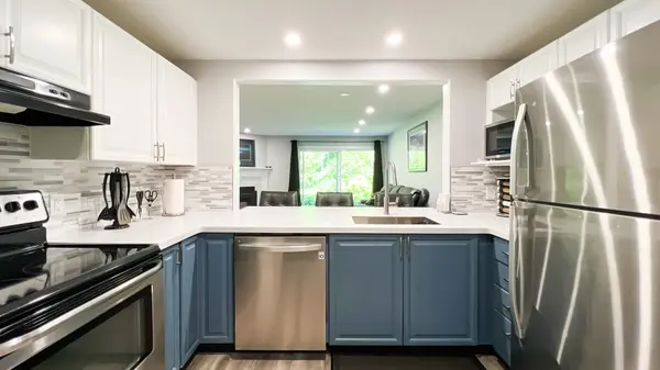 1386 Lincoln Dr #104, Port Coquitlam, BC V3B 7G6