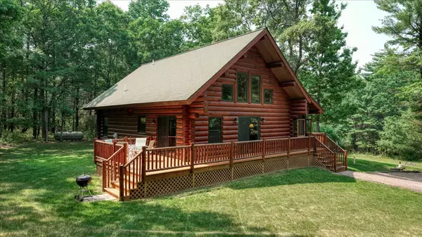 N4281 Tucker Way Dr, Manchester, WI 54615