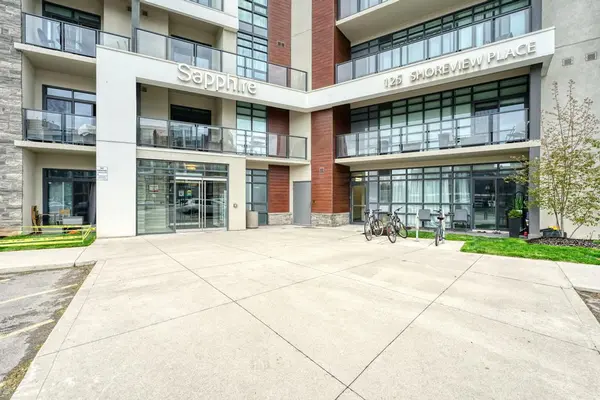 125 Shoreview Pl #131, Hamilton, ON L8E 0K3