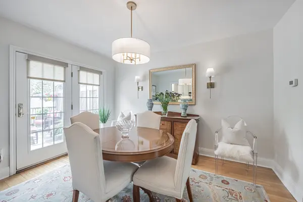185 Randolph Rd, Toronto, ON M4G 3S6