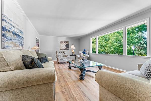 112 Whitehill Dr New Castle, PA 16105