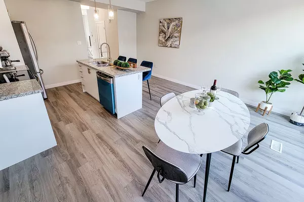 270 Melvin Ave #9 Hamilton, ON L8H 0B4