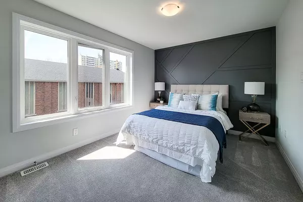 Hamilton, ON L8H 0B4,270 Melvin Ave #9