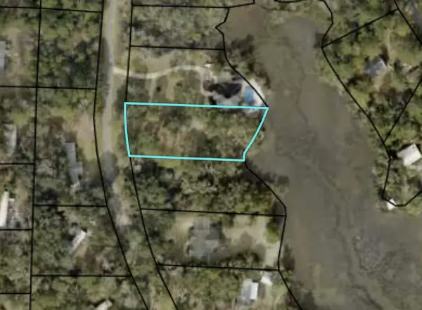 510 Pelican Cir, Woodbine, GA 31569