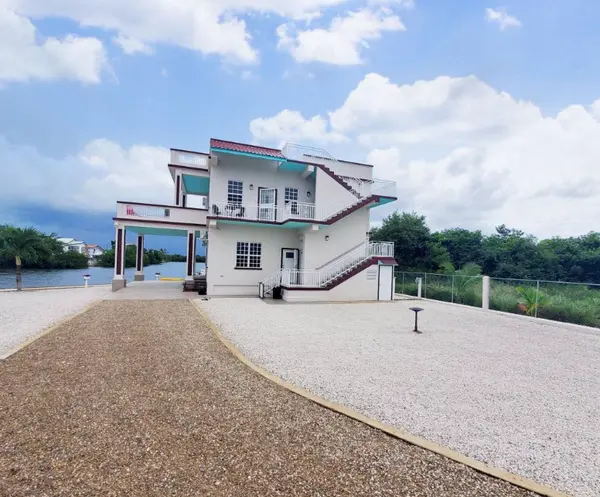 Vista Del Mar, Belize District Belize.,