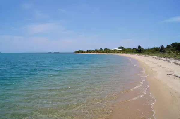 New Haven, Ycacos,South of Punta Negra