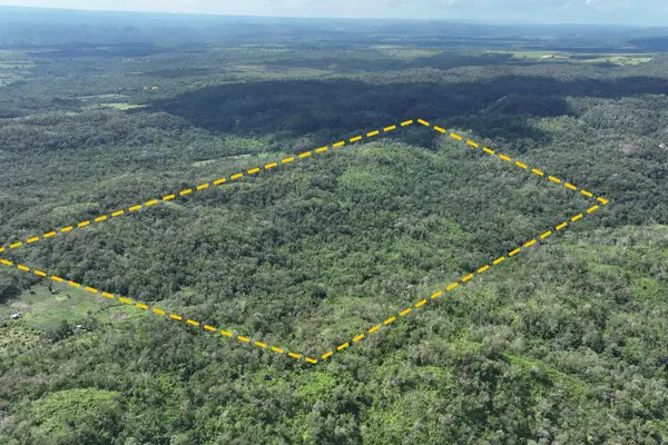0.6 mi Southeast Off Mile 54 Western Highway, Cayo,