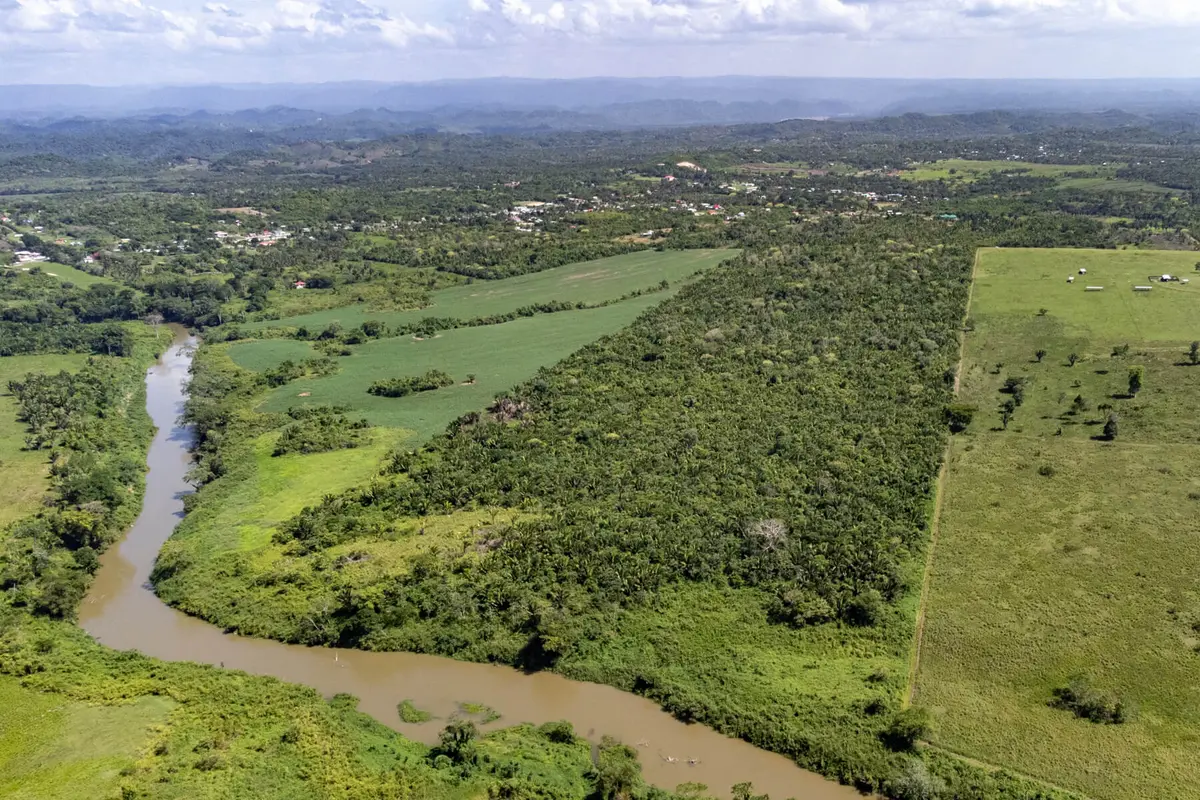 0.5 Mls off George Price Highway, Maya Hill Cayo,