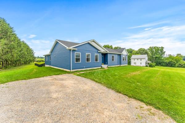 4245 Perry Hwy, Volant, PA 16156