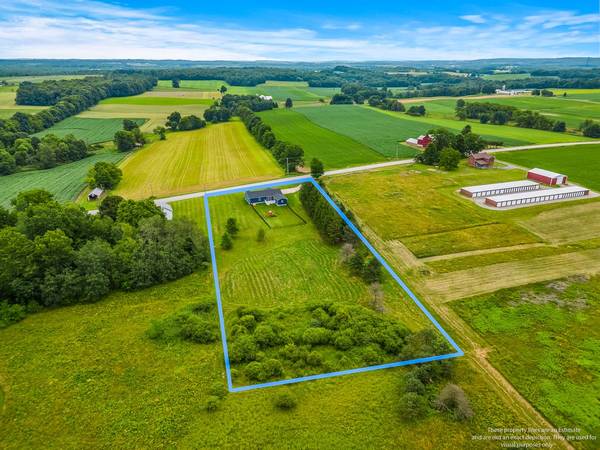 4245 Perry Hwy Volant, PA 16156