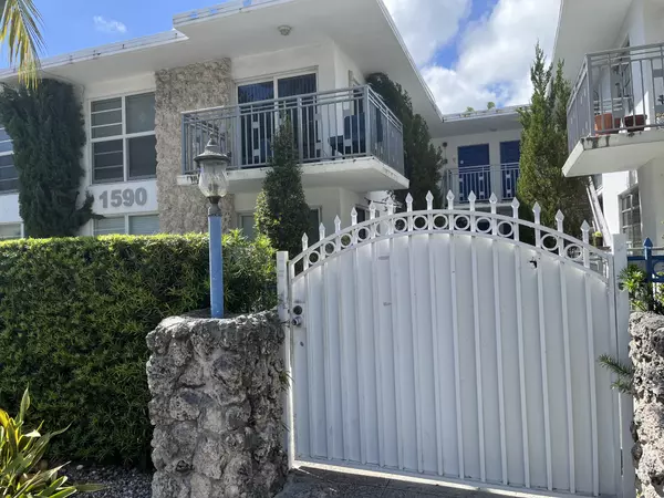 Miami Beach, FL 33139,1590 Michigan Ave #4