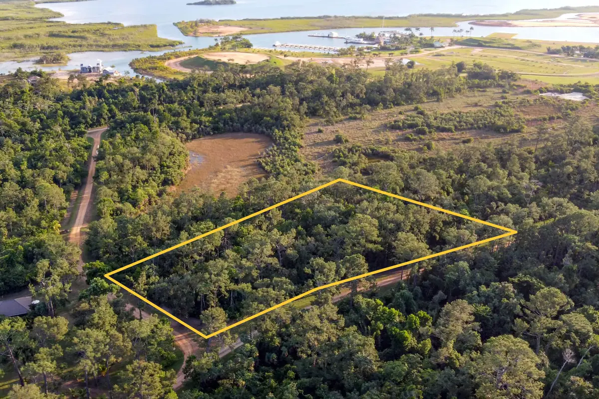 Sanctuary Estates, The Reserve, Creek