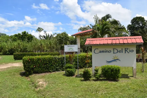 Camino Del Rio, Frank's Eddy Village,
