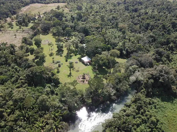 Esperanza Road, Big Falls,