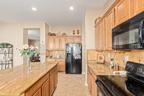 38835 N Red Tail Ln, Phoenix, AZ 85086