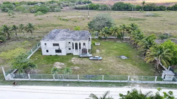 2324 Dr. George Estate Area, Orange Walk,