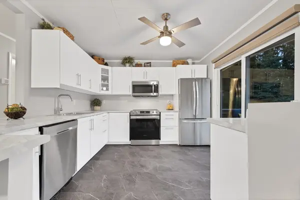 5875 WELLINGTON RD 7 Road