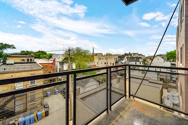3020 N Sheffield Ave #3N, Chicago, IL 60657