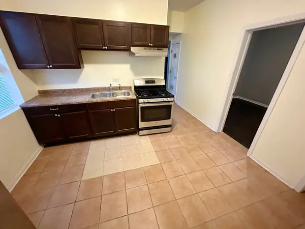 7037 S Carpenter St, Chicago, IL 60621