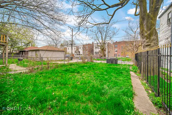 707 E 90th St, Chicago, IL 60619
