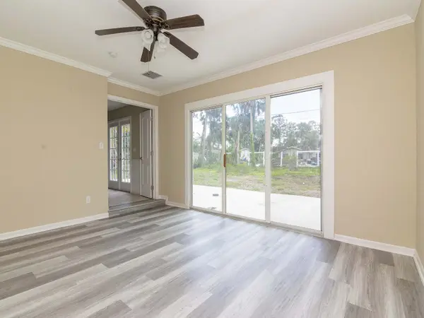 445 Purdy St, Englewood, FL 34223
