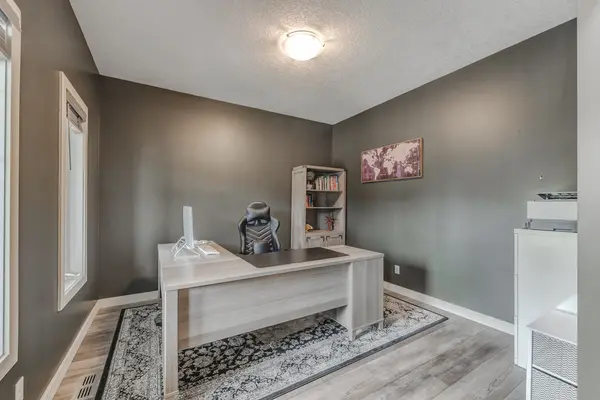 13 Westridge Rd, Okotoks, AB T1S 0K9