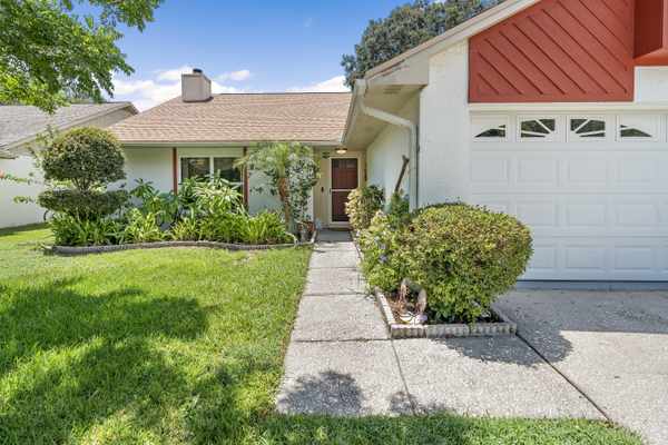 2011 Green Juniper Ln, Brandon, FL 33511