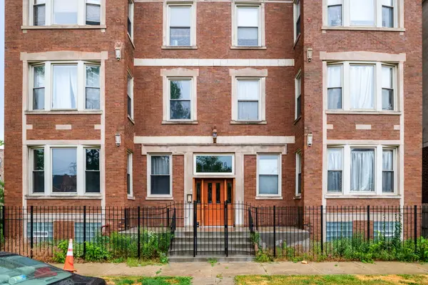 1516 E 65th Pl #1W, Chicago, IL 60637