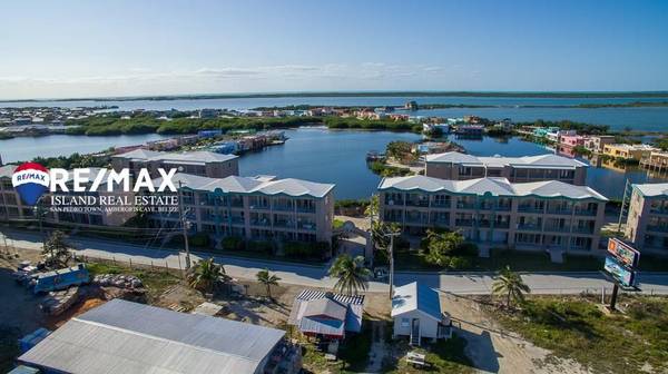 Mara Laguna, San Pedro, Caye