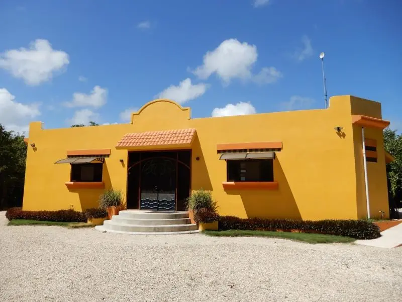 Sunset Villas, Four Mile Lagoon, Consejo
