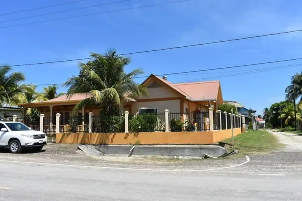 10 north street, Punta Gorda, district