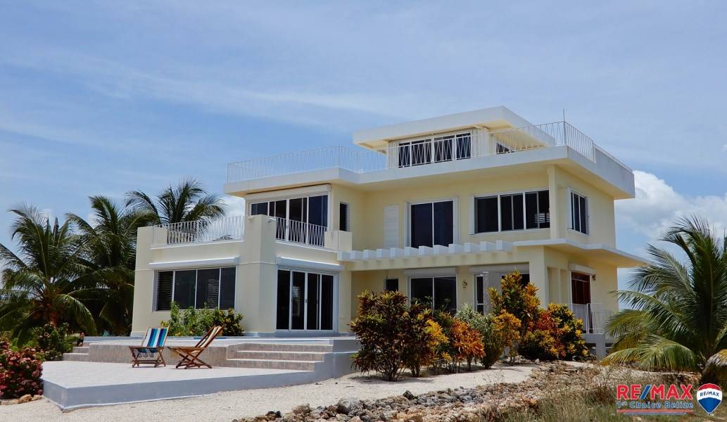 Cerros Sands, Copper Bank, District