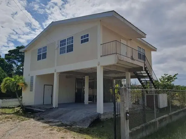 FULLERS COURT, Belize City,